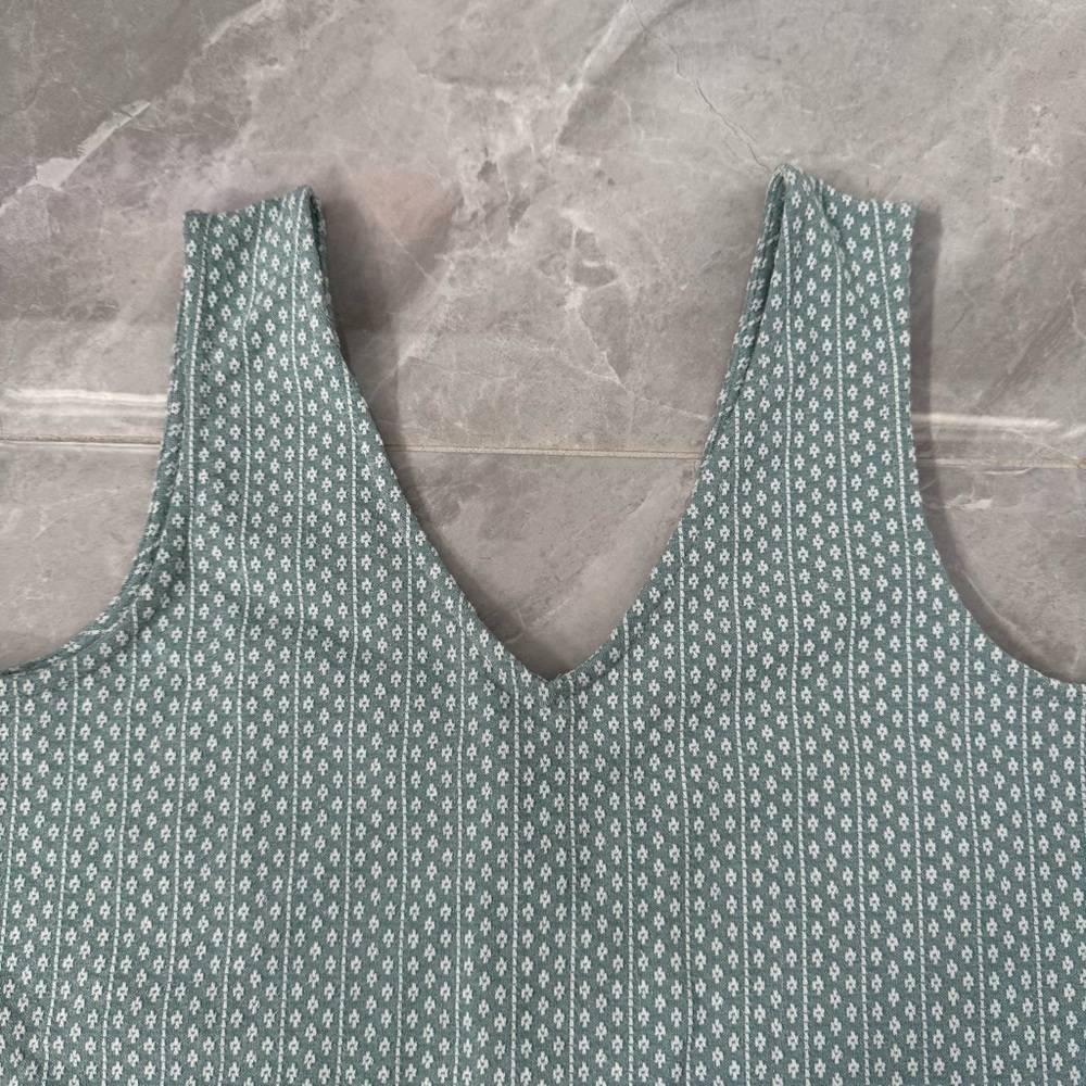 Women’s Madewell Jacquard Peekaboo Back Crop V-Neck Tank Top Size Small - Picture 4 of 16